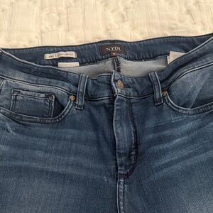 NYDJ AMI SKINNY JEANS WITH ANKLE TIE SIZE 12